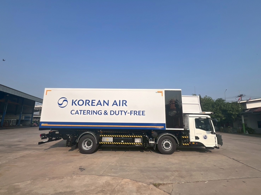 ช ทวี (CHO) ส่งมอบรถลำเลียงอาหารขึ้นเครื่องบิน รุ่น X CAT M แบบ Low CAB จำนวน 2 คัน ให้กับ KAL C&D  เกาหลีใต้ 