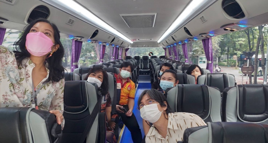 โครงการรถรับส่งบุคลากรมหาวิทยาลัยธรรมศาสตร์