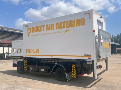 CHO ส่งสอบรถลำเลียงอาหารขึ้นเครื่องบิน รุ่น X CAT S แบบ Half CAB จำนวน 2 คัน ให้กับ PACCO ภูเก็ต